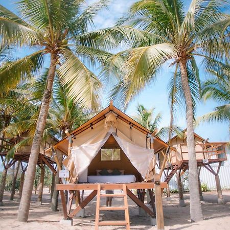Hola Beach - Beach Club & Eco Glamping Resort เก้ก่า ภายนอก รูปภาพ
