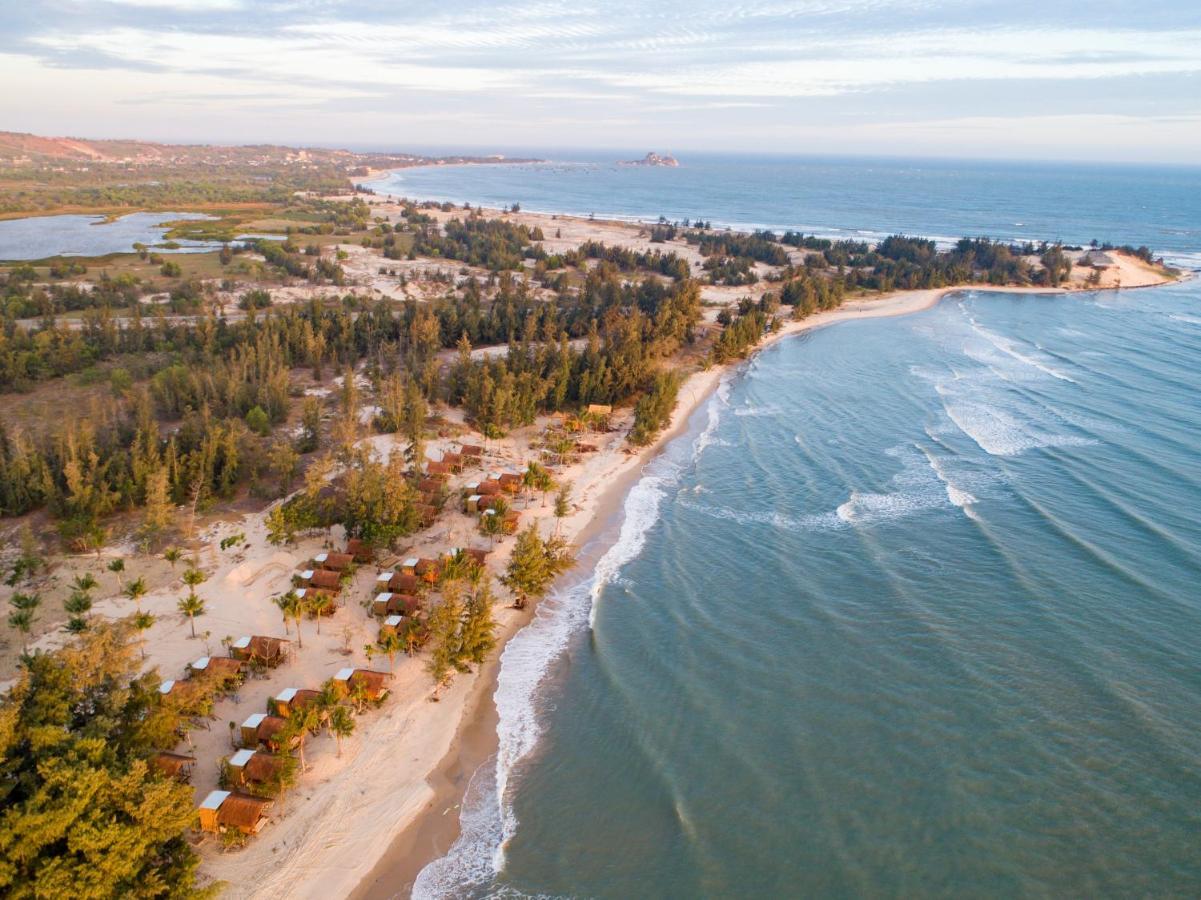 Hola Beach - Beach Club & Eco Glamping Resort เก้ก่า ภายนอก รูปภาพ