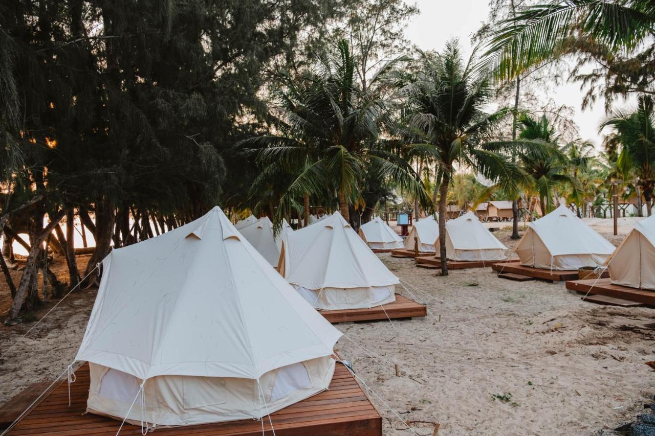 Hola Beach - Beach Club & Eco Glamping Resort เก้ก่า ภายนอก รูปภาพ