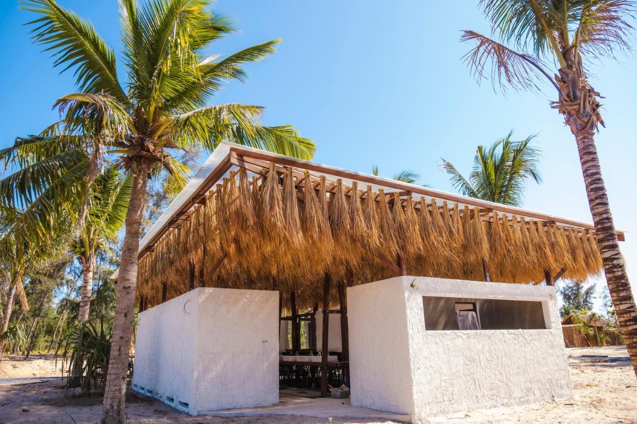 Hola Beach - Beach Club & Eco Glamping Resort เก้ก่า ภายนอก รูปภาพ
