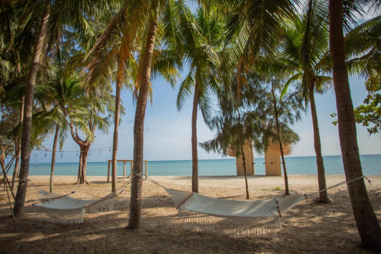 Hola Beach - Beach Club & Eco Glamping Resort เก้ก่า ภายนอก รูปภาพ